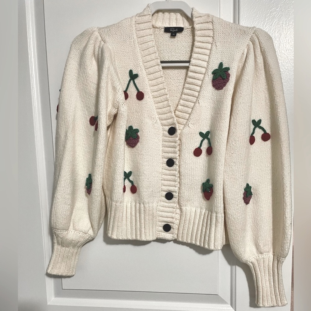 REVOLVE- NWT🏷 Adorable oversized knit Cardi ♥️ - Picture 9 of 12